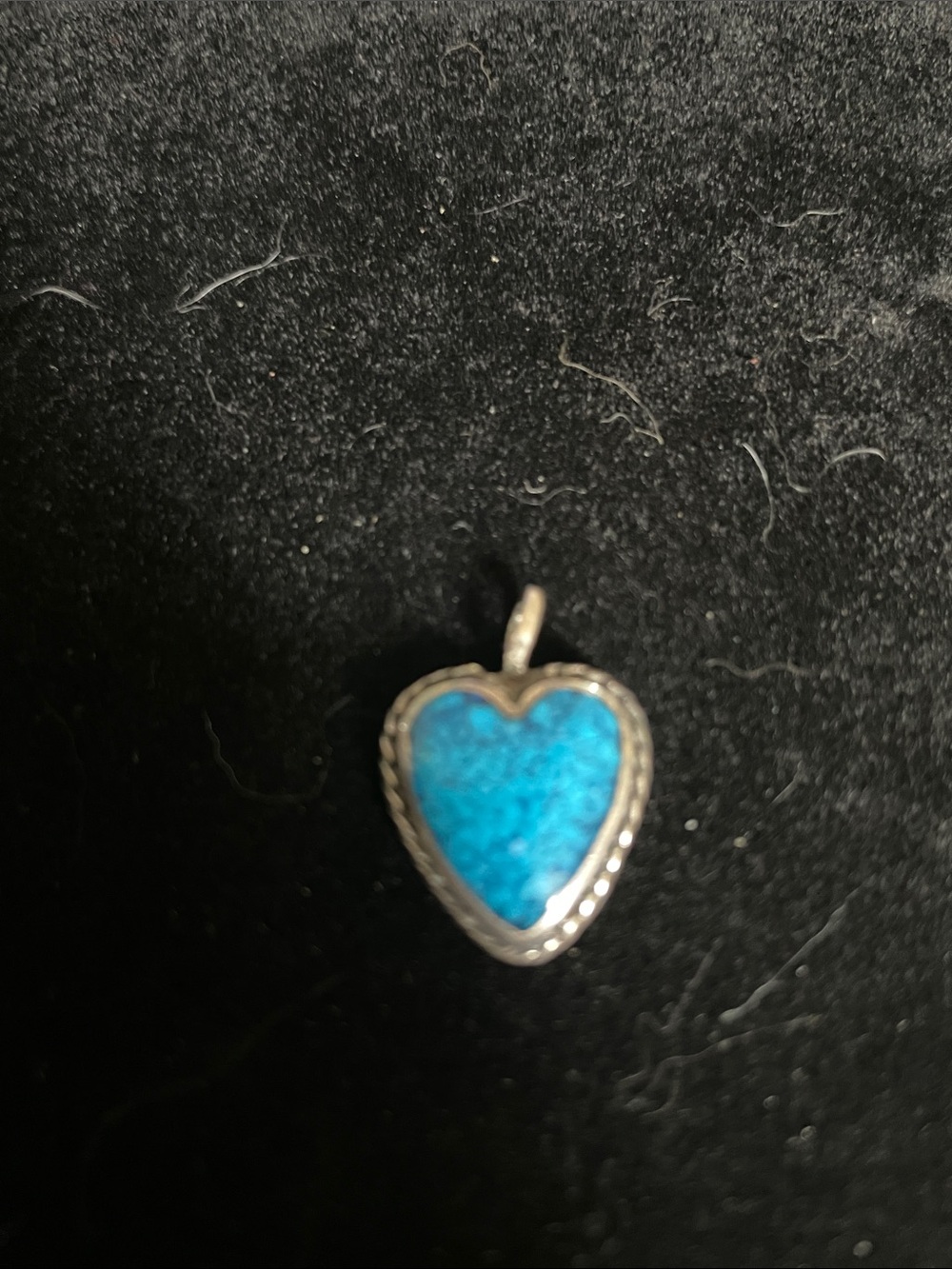 Heart-Shaped Blue Stone Pendant Necklace Charm.  8/21/6